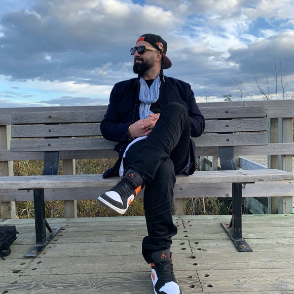 Meet your Posher, Yann - Picture 1 of 10